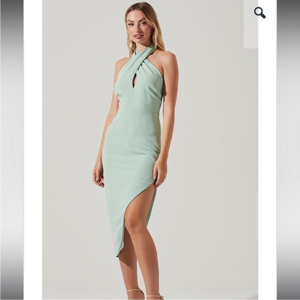 ASTR The Jodie Midi Dress in Mint Green NEW Size
Large REVOLVE NEW
